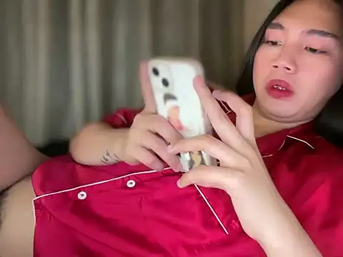 kat mire online show from April 3, 2026, 7:09 pm