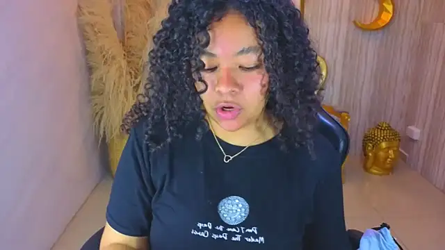 Snapshot of risada_temptation_s chatting on October 22, 2025, 3:06 am risada temptation s online show from October 22, 2025, 3:06 am