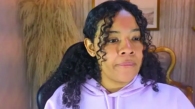 Snapshot of risada_temptation_s chatting on September 24, 2025, 3:13 am risada temptation s online show from September 24, 2025, 3:13 am