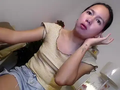 kimbratx online show from July 29, 2026, 10:20 pm