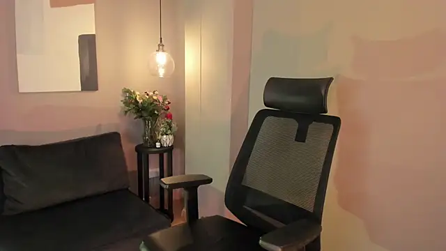 Snapshot of emily_mars1 chatting on September 29, 2025, 8:14 pm emily mars1 online show from September 29, 2025, 8:14 pm