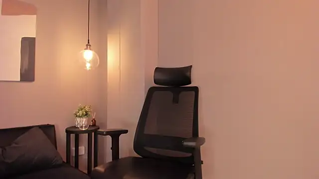 Snapshot of emily_mars1 chatting on September 21, 2025, 7:08 pm emily mars1 online show from September 21, 2025, 7:08 pm