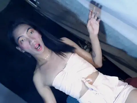 xyourdreamtrans online show from September 25, 2025, 12:27 am