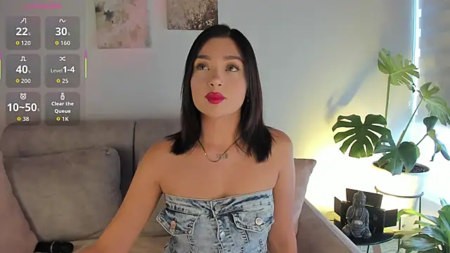 Estrer collins online show from October 19, 2025, 8:22 pm