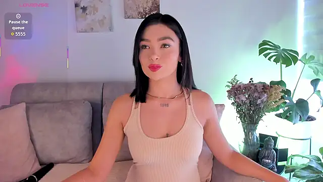 Estrer collins online show from September 23, 2025, 8:49 pm