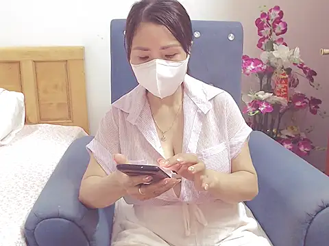 ruby 8x online show from September 21, 2025, 12:10 pm