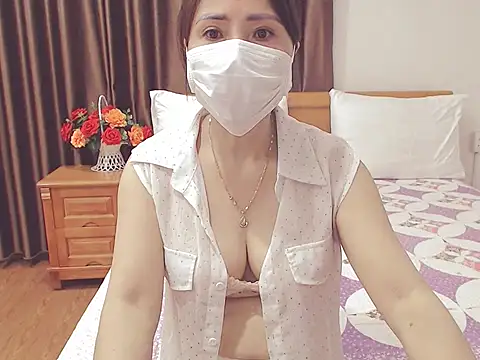 ruby 8x online show from October 3, 2025, 7:37 pm