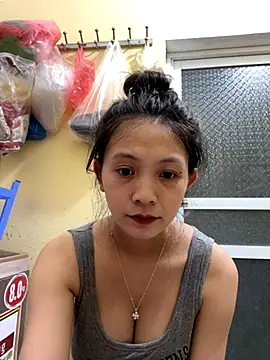 Snapshot of Aghenh chatting on October 5, 2025, 4:09 pm Aghenh online show from October 5, 2025, 4:09 pm