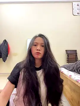 Snapshot of Aghenh chatting on October 19, 2025, 5:21 am Aghenh online show from October 19, 2025, 5:21 am