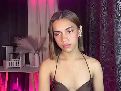 Snapshot of Lovelynikki03 chatting on October 25, 2025, 6:41 pm Lovelynikki03 online show from October 25, 2025, 6:41 pm