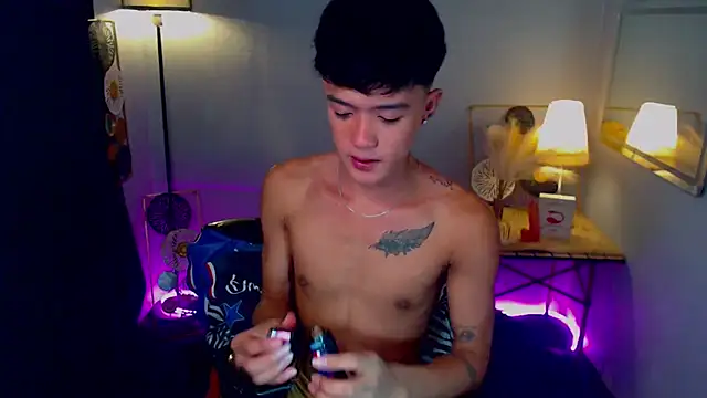 robinmartinxx online show from September 13, 2025, 5:13 pm