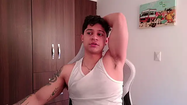 domsantiago  online show from September 20, 2025, 2:55 pm