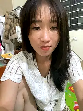 Snapshot of oneyou_400 chatting on October 7, 2025, 12:50 pm oneyou 400 online show from October 7, 2025, 12:50 pm