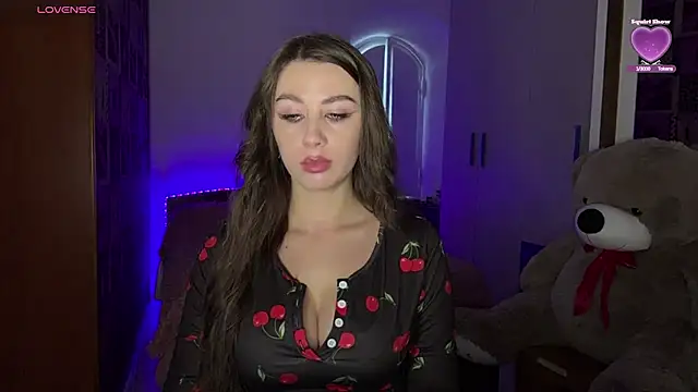SweetCherry N online show from September 11, 2025, 6:02 am