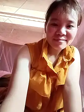 Nguyet135 online show from April 17, 2026, 3:42 am