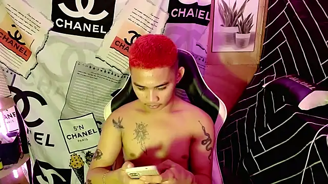 Snapshot of asianhardcock25 chatting on September 29, 2025, 10:22 am asianhardcock25 online show from September 29, 2025, 10:22 am