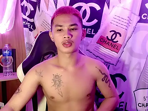 Snapshot of asianhardcock25 chatting on October 6, 2025, 8:04 am asianhardcock25 online show from October 6, 2025, 8:04 am