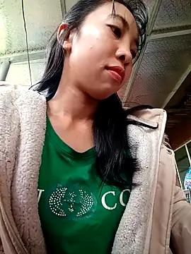 Snapshot of emaame68 chatting on October 1, 2025, 1:22 am emaame68 online show from October 1, 2025, 1:22 am