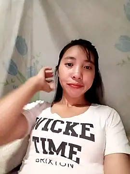 Snapshot of emaame68 chatting on October 7, 2025, 2:29 pm emaame68 online show from October 7, 2025, 2:29 pm