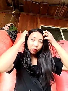 Snapshot of emaame68 chatting on October 3, 2025, 6:15 am emaame68 online show from October 3, 2025, 6:15 am