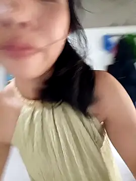 Snapshot of emaame68 chatting on October 30, 2025, 4:44 am emaame68 online show from October 30, 2025, 4:44 am