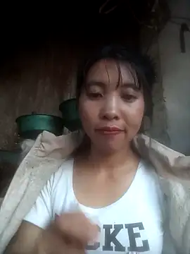 Snapshot of emaame68 chatting on October 5, 2025, 12:40 pm emaame68 online show from October 5, 2025, 12:40 pm