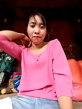 Snapshot of emaame68 chatting on September 28, 2025, 5:58 am emaame68 online show from September 28, 2025, 5:58 am