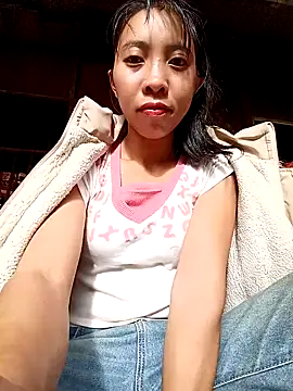 Snapshot of emaame68 chatting on September 23, 2025, 12:39 am emaame68 online show from September 23, 2025, 12:39 am