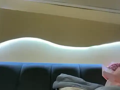 Snapshot of _agatha143_ chatting on February 11, 2026, 2:44 am agatha143 online show from February 11, 2026, 2:44 am