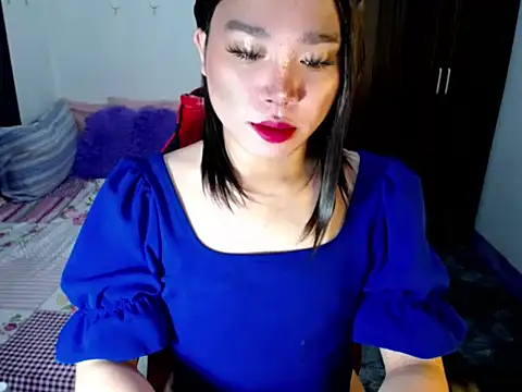 Snapshot of Urassiansweetcummer chatting on September 25, 2025, 2:06 am Urassiansweetcummer online show from September 25, 2025, 2:06 am