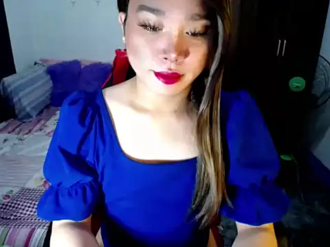 Snapshot of Urassiansweetcummer chatting on October 6, 2025, 1:40 am Urassiansweetcummer online show from October 6, 2025, 1:40 am