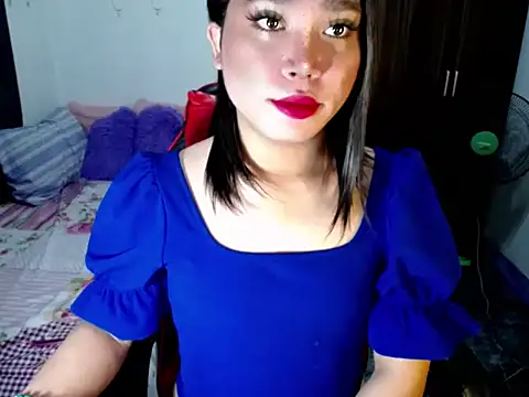 Snapshot of Urassiansweetcummer chatting on September 19, 2025, 12:58 am Urassiansweetcummer online show from September 19, 2025, 12:58 am