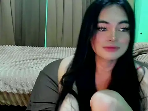Snapshot of Sweetpeaxx chatting on June 28, 2026, 11:05 am Sweetpeaxx online show from June 28, 2026, 11:05 am