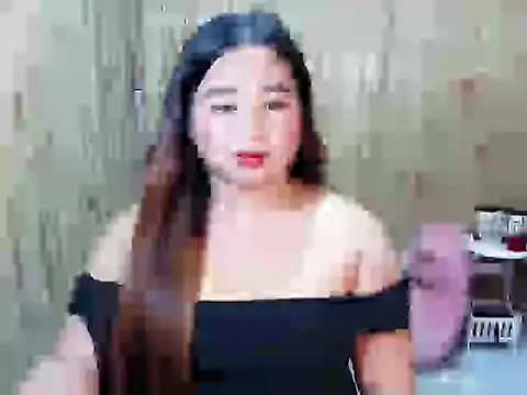 Snapshot of queen_staceyy chatting on July 8, 2026, 9:54 am queen staceyy online show from July 8, 2026, 9:54 am
