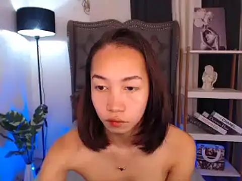 Sweet kittyxx online show from October 7, 2025, 4:13 am