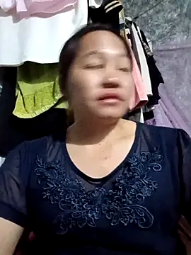 Phiphi135 online show from April 12, 2026, 2:20 pm