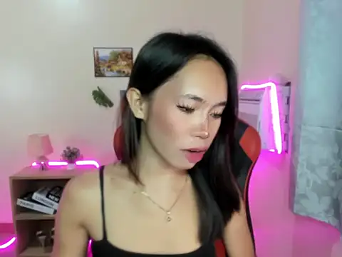 Snapshot of Shindoll chatting on November 10, 2025, 11:59 am Shindoll online show from November 10, 2025, 11:59 am