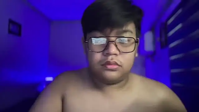 red libraxxx online show from January 14, 2026, 6:06 am