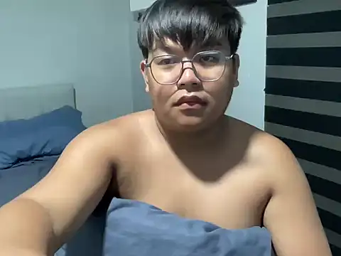 red libraxxx online show from September 14, 2025, 4:18 pm