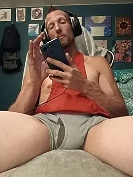 Snapshot of Splashpad0422 chatting on July 18, 2026, 3:15 am Splashpad0422 online show from July 18, 2026, 3:15 am