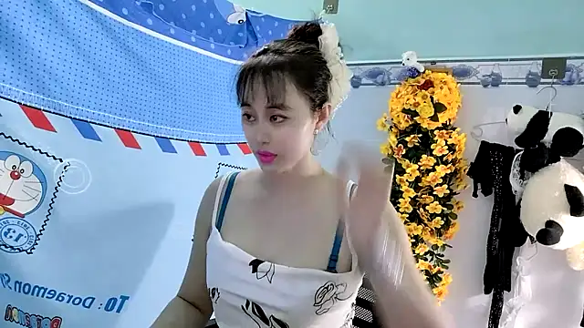 emgaixinhngoan online show from October 2, 2025, 3:54 am