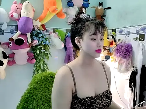 emgaixinhngoan online show from October 16, 2025, 4:10 am