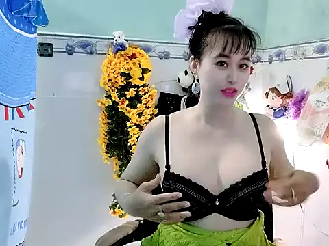 emgaixinhngoan online show from October 1, 2025, 3:44 am