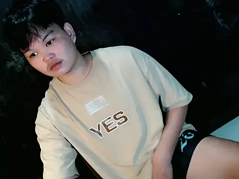 Reynelcock online show from September 26, 2025, 4:58 pm