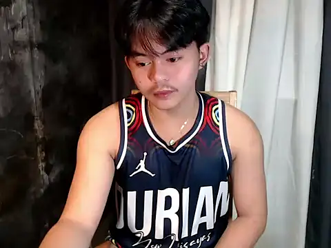 Snapshot of urguy_toshi chatting on September 23, 2025, 2:13 pm urguy toshi online show from September 23, 2025, 2:13 pm