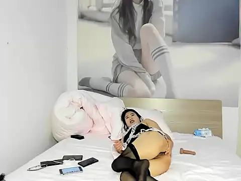 xiuxiu521 online show from September 18, 2025, 3:04 pm