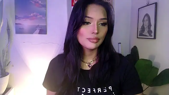 Snapshot of Wena_Larson88 chatting on January 16, 2026, 4:27 am Wena Larson88 online show from January 16, 2026, 4:27 am