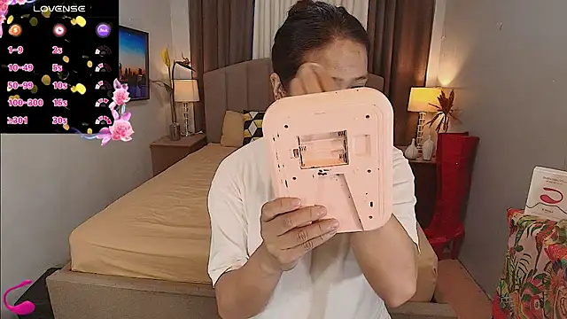 Snapshot of EvaTheMistress chatting on September 29, 2025, 2:40 am EvaTheMistress online show from September 29, 2025, 2:40 am