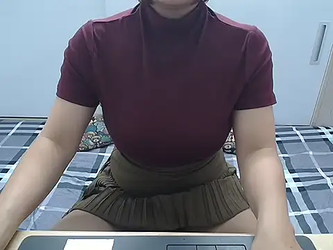 Snapshot of Amiee_Showhottie chatting on October 27, 2025, 1:28 am Amiee Showhottie online show from October 27, 2025, 1:28 am