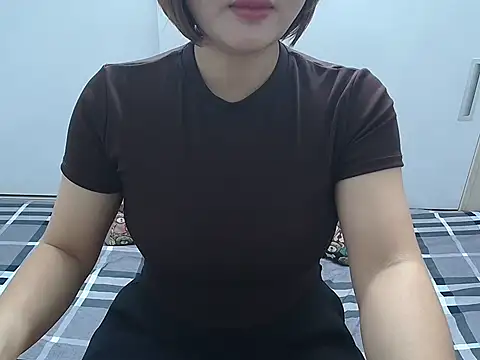 Snapshot of Amiee_Showhottie chatting on November 1, 2025, 1:34 am Amiee Showhottie online show from November 1, 2025, 1:34 am